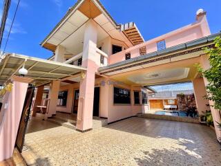 4 Bedrooms House in Royal Green Park East Pattaya H009428