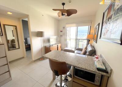 Ocean View 1 Bed 1 Bath Condo in Pratumnak