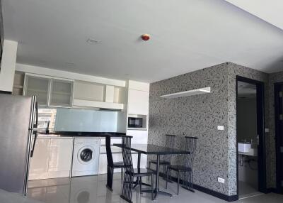 2 Bedrooms 2 Bathrooms Size 70sqm. Le Nice Ekamai for Rent 35,000 THB