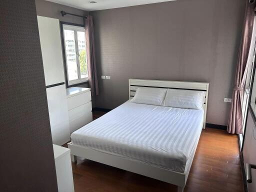 2 Bedrooms 2 Bathrooms Size 70sqm. Le Nice Ekamai for Rent 35,000 THB