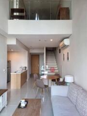 2 Bedrooms 2 Bathrooms Size 110sqm. Villa Asoke for Rent 65,000 THB