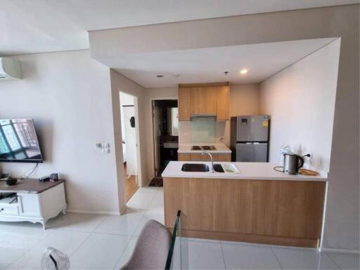 2 Bedrooms 2 Bathrooms Size 110sqm. Villa Asoke for Rent 65,000 THB