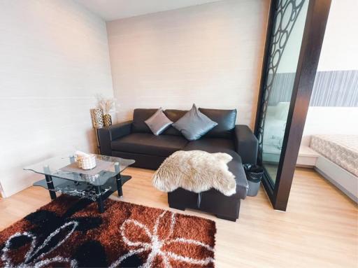 1 Bedroom 1 Bathroom Size 40sqm Sky Walk for Rent 30,000THB