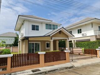 3-Bedroom Home: Laguna Home 10, Nong Chom Prime Location