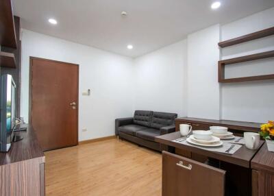 SD Condo : 1 Bedroom Condo Near Wat Suan Dok