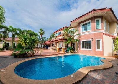 5 Bed House For Sale In East Pattaya