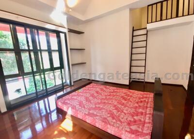 Beautiful 4-Bedrooms House with Large Garden - Rama 9