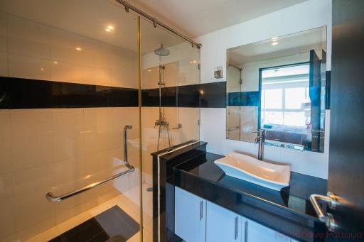 1 Bed Condo For Sale In Central Pattaya - The Avenue Pattaya