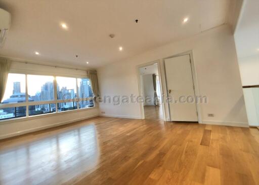 3 Bedrooms Duplex Condo with huge outdoor terrace - Ploenchit, Lumphini