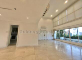 3 Bedrooms Duplex Condo with huge outdoor terrace - Ploenchit, Lumphini