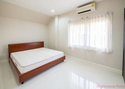 3 Bed House For Sale In East Pattaya - Tropical Village