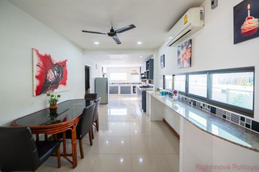 5 Bed House For Rent In East Pattaya - Central Park 4