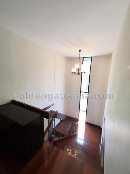 Single House with big Garden - Sathorn-Naradhiwas Rajanagarindra