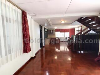 Single House with big Garden - Sathorn-Naradhiwas Rajanagarindra