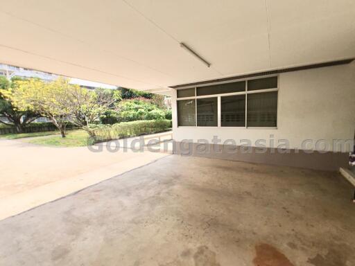 Single House with big Garden - Sathorn-Naradhiwas Rajanagarindra