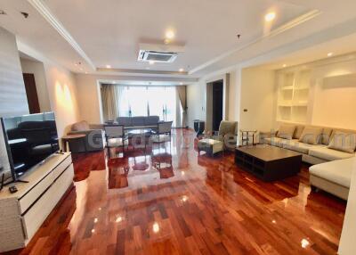 3-Bedrooms Spacious Family Friendly Apartment - Sukhumvit - Asok