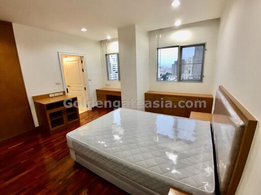 Modern 3-Bedrooms family-friendly apartment - Phrom Phong BTS