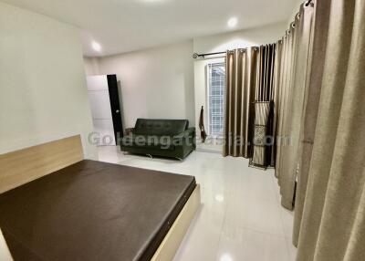 4-Bedroom House with Garden - Sukhumvit soi 49