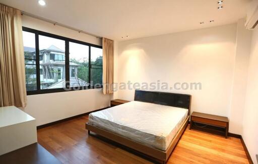 3-Bedroom Modern House with Private Swimming Pool - Sukhumvit soi 49