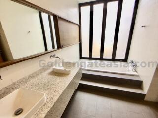 Single Modern House with Private Swimming Pool to Rent - Thonglor BTS