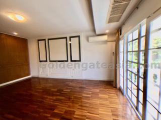 3-Bedrooms modern Townhouse For Rent in secure compound