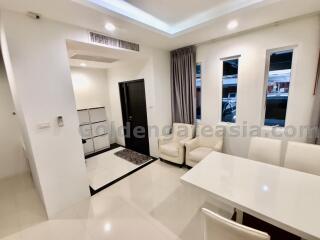 3-Bedrooms Townhouse in Compound - Sukhumvit 49