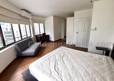 2-Bedrooms spacious condo with balcony  - Thonglor BTS