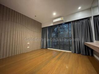 3-Bedrooms Modern Townhome - Ekamai