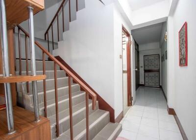 Basic, affordable townhouse to rent only 7,500 baht per month!