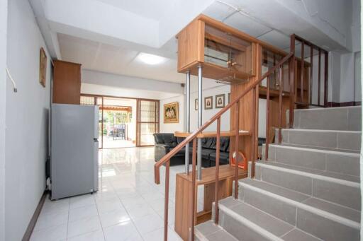 Basic, affordable townhouse to rent only 7,500 baht per month!