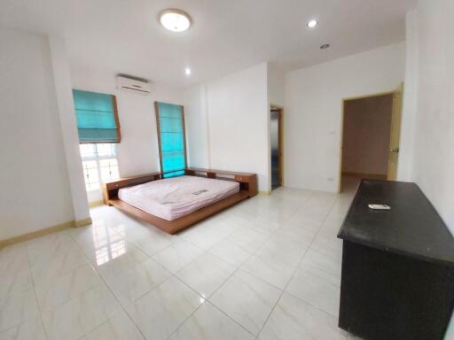 Jomtien Pattaya Garden House for Sale