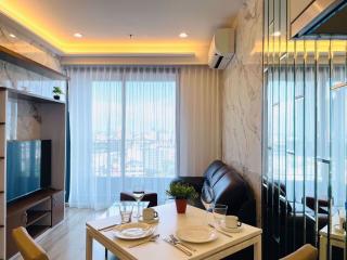 2 bed Condo in IDEO Mobi Sukhumvit 66 Bang Na Sub District C020343