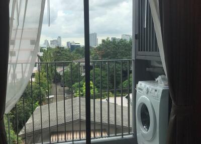 1 bed Condo in The Unique Sukhumvit 62/1 Phrakhanong District C020342