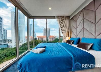 For sale condo 2 bedrooms at The Riviera Wongamat