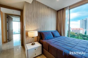 For sale condo 2 bedrooms at The Riviera Wongamat