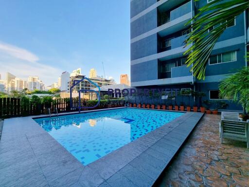 Prasanmit Condominium – 1 bed