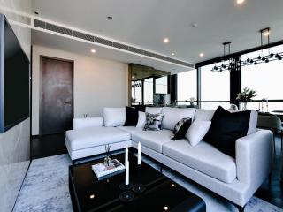 The ESSE Sukhumvit 36 – 3 bed