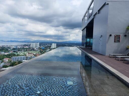 Posh Condo for Sale in North Pattaya