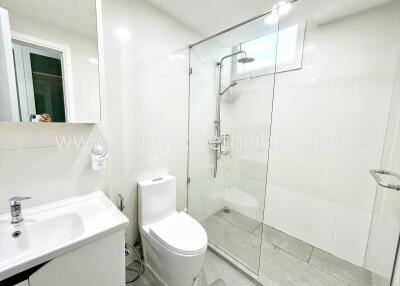 Wind Sukhumvit 23 – 1 bed