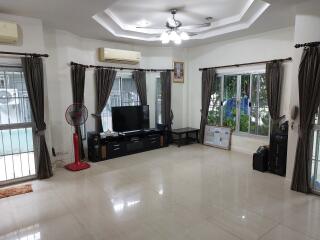2 Bedrooms For Sale in East Pattaya