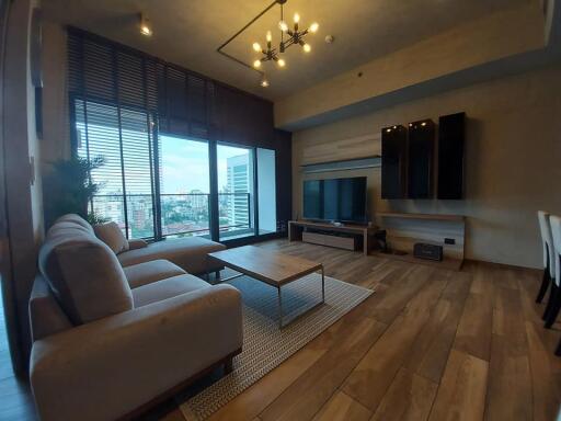 The Lofts Asoke – 2 bed