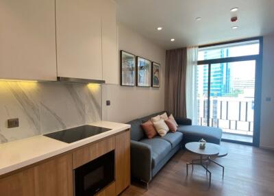 MUNIQ Sukhumvit 23 – 2 bed