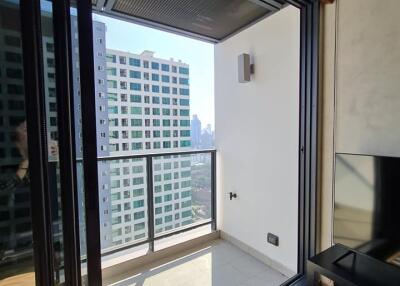 The Lofts Asoke – 1 bed