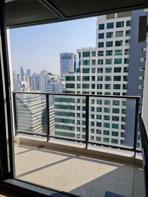 The Lofts Asoke – 1 bed