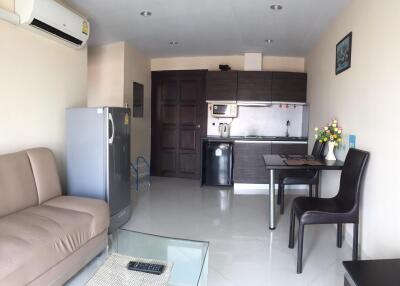 Renovated Park Lane Jomtien Condo for Sale