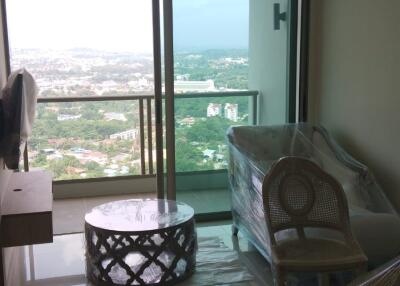 Unfurnished in Riviera Jomtien Condo for Sale