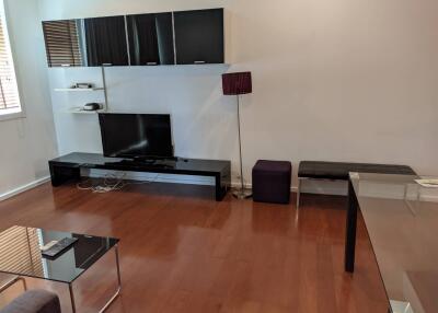 Wind Sukhumvit 23 – 2 bed