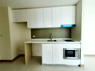 Riviera Jomtien Unfurnished Condo for Sale