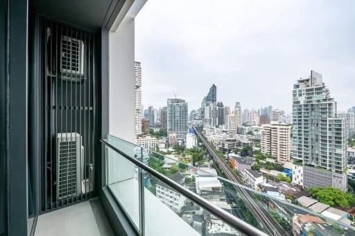 BEATNIQ Sukhumvit 32 – 1 bed