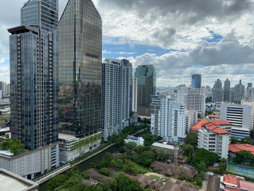 The Lofts Asoke – 2 bed